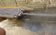 Hydroblasting to check corrosion of marine risers