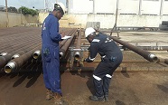 Hydroblasting to check corrosion of marine risers